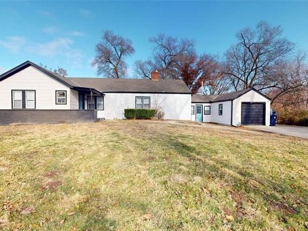 600 W 101st Terrace, Kansas City, MO 64114