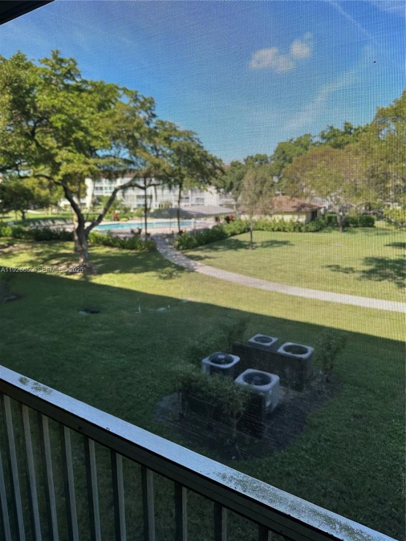 13255 SW 9th Ct, Unit 211G, Pembroke Pines, FL 33027 Photo