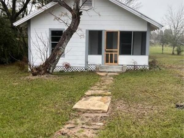 154 CHURCH Street, Campti, LA 71411