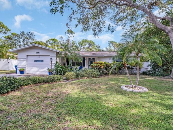 5831 HILLSIDE STREET, SEMINOLE, FL 33772