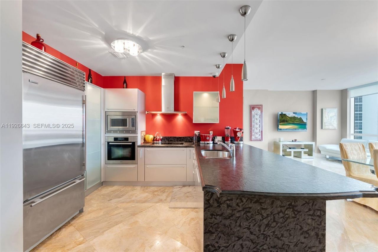 18201 Collins Ave, Unit 3907, Sunny Isles Beach, FL 33160 Photo