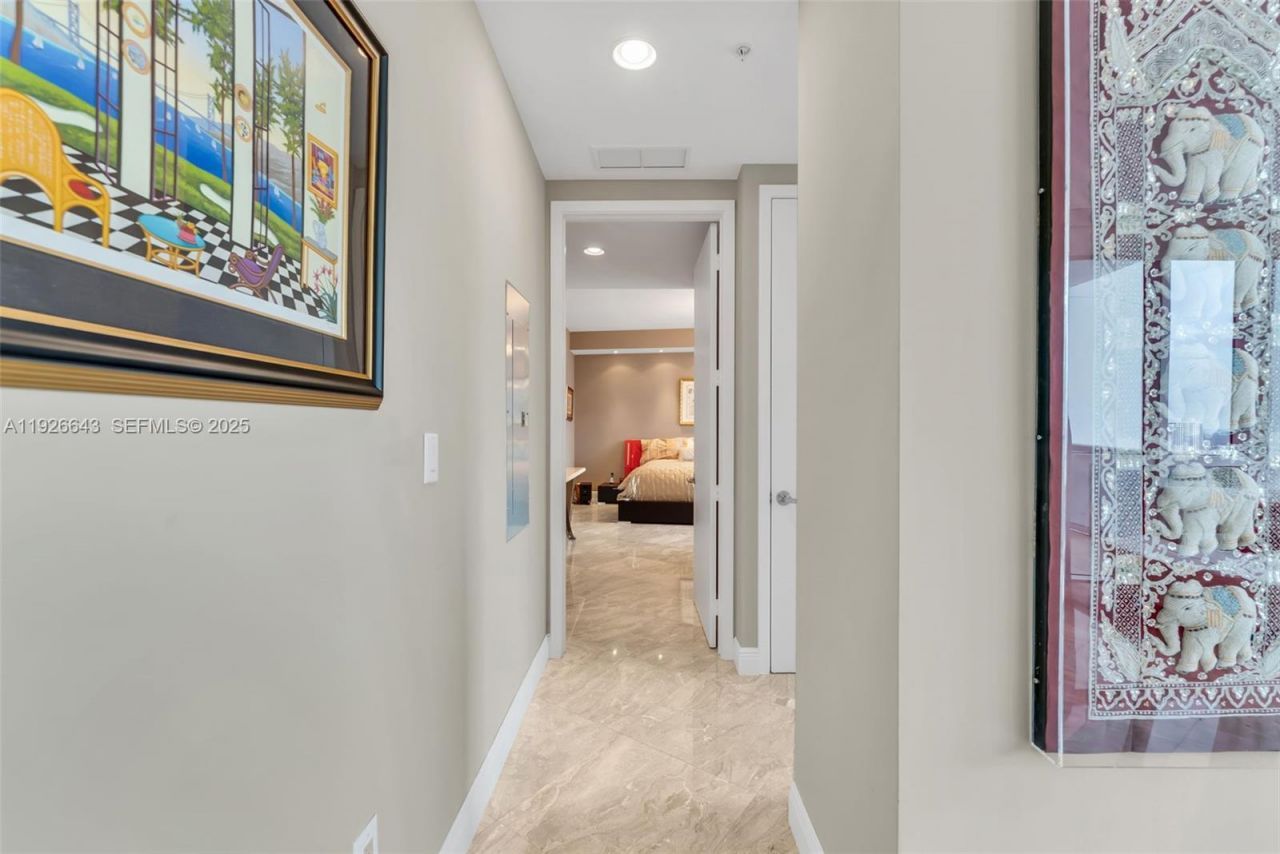 18201 Collins Ave, Unit 3907, Sunny Isles Beach, FL 33160 Photo