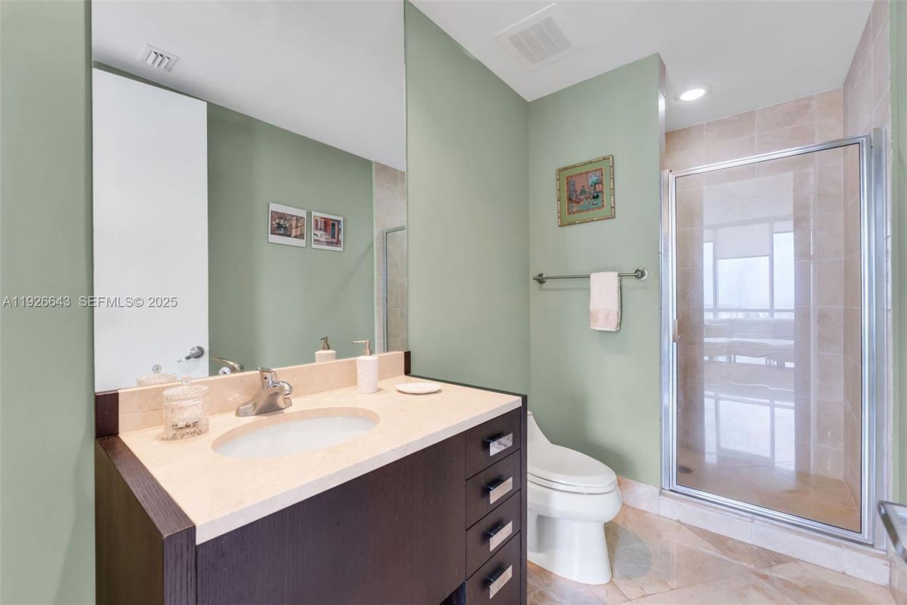 18201 Collins Ave, Unit 3907, Sunny Isles Beach, FL 33160 Photo