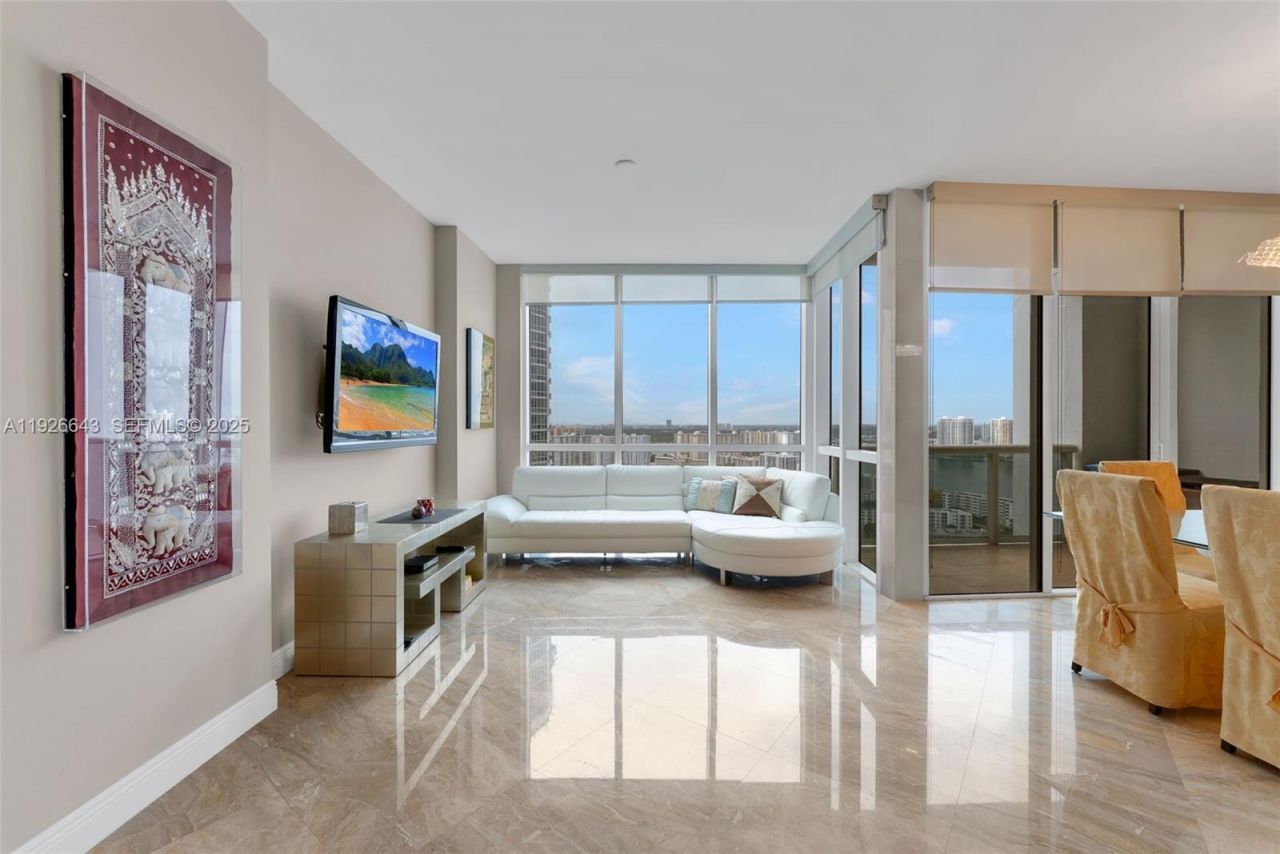 18201 Collins Ave, Unit 3907, Sunny Isles Beach, FL 33160 Photo