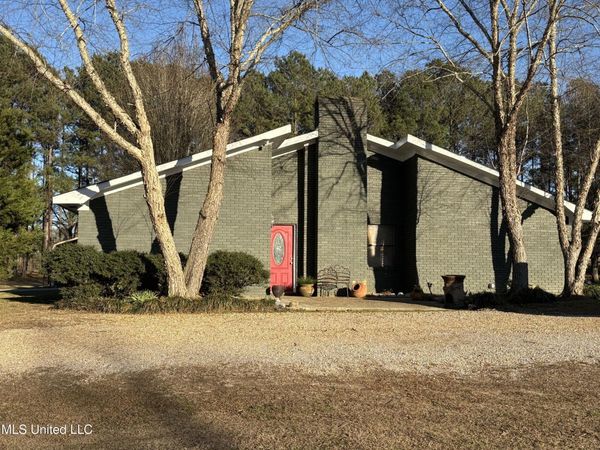 722 Holmesville Road, Jayess, MS 39641