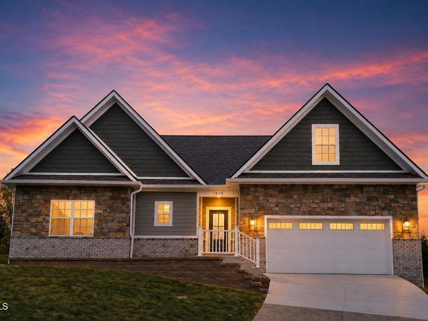 1616 Maple Ridge Court, Kingsport, TN 37664