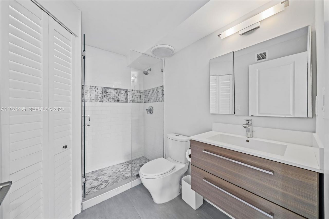 Please Call For Address, Unit 510/511, Miami Beach, FL 33139 Photo