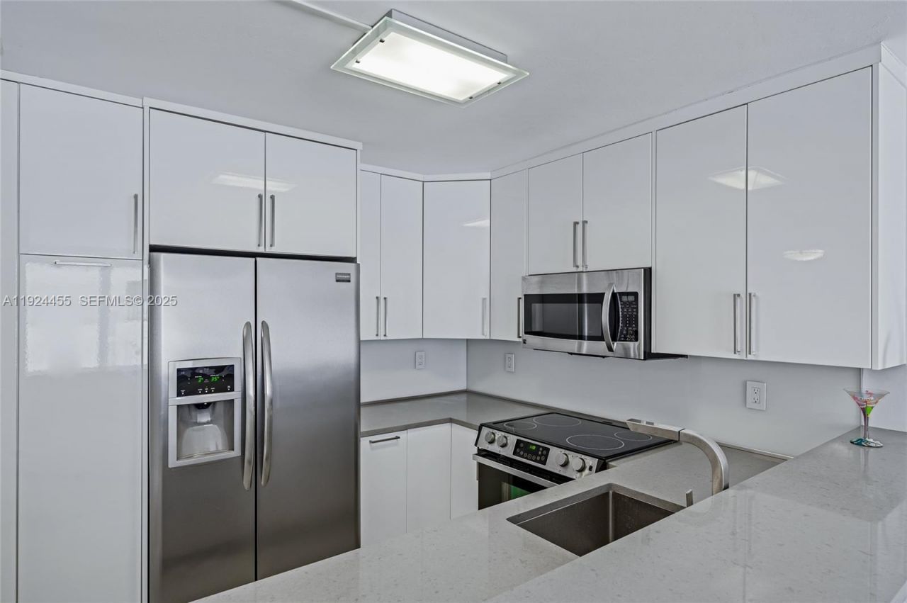 Please Call For Address, Unit 510/511, Miami Beach, FL 33139 Photo