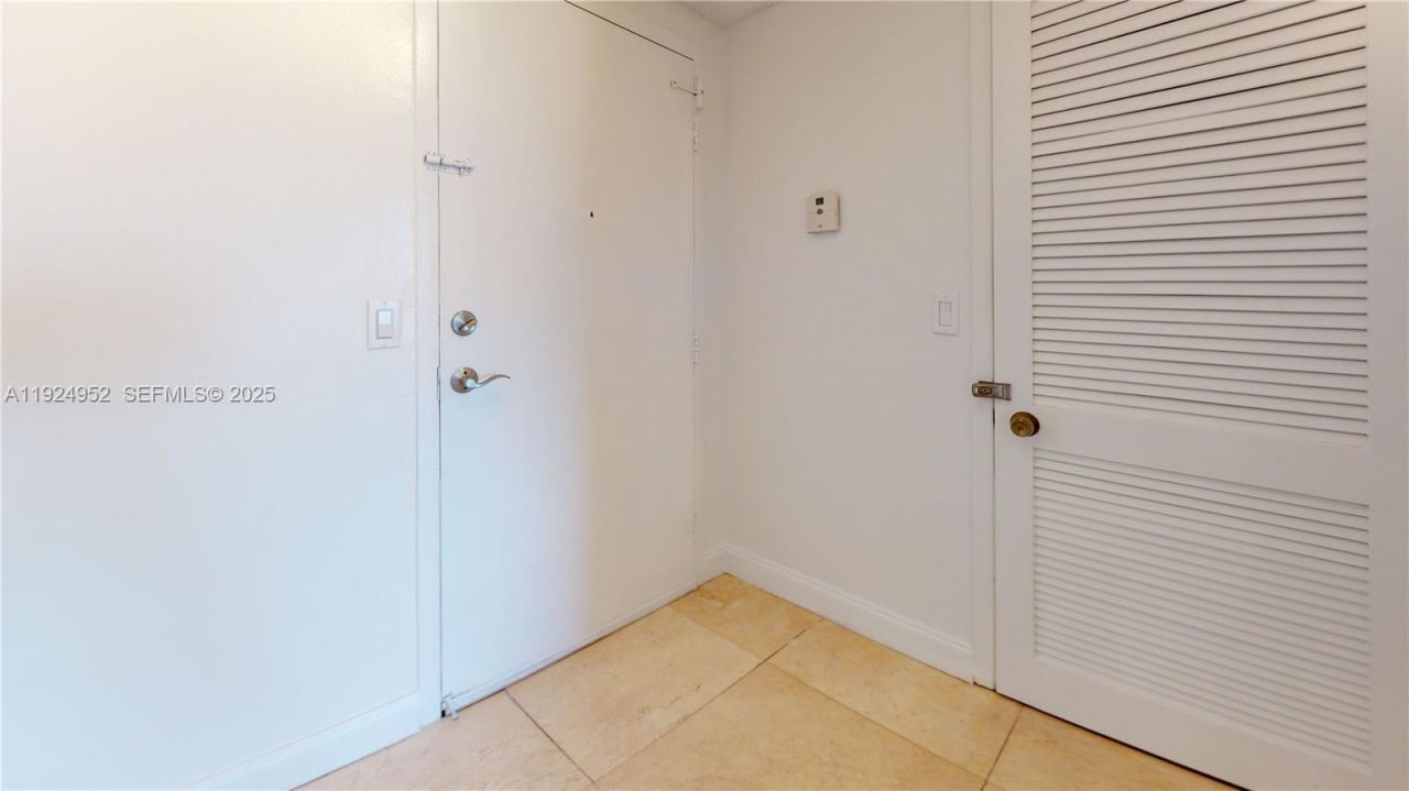 2500 Parkview Dr, Unit 1207, Hallandale Beach, FL 33009 Photo