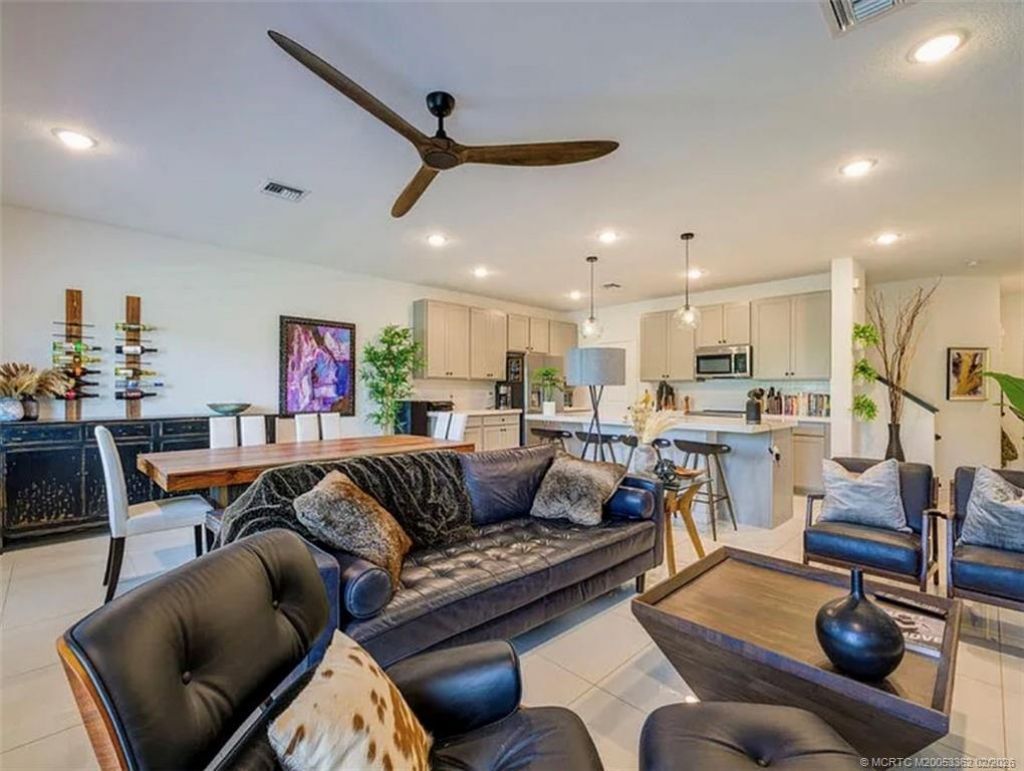 668 NE Waters Edge Lane, Port Saint Lucie, FL 34983 Photo