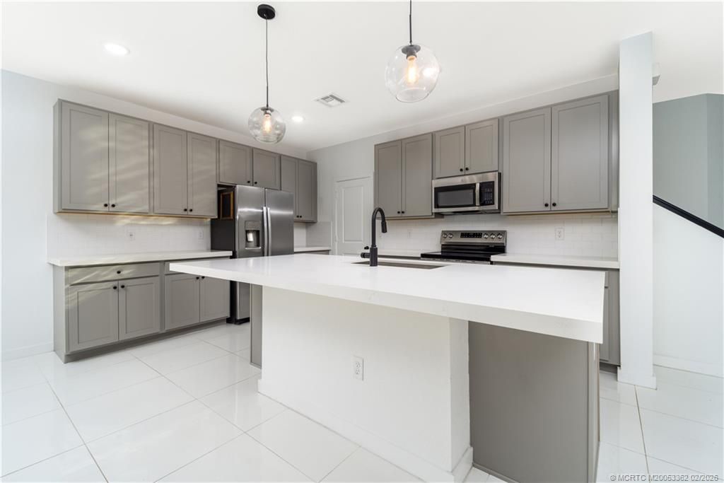 668 NE Waters Edge Lane, Port Saint Lucie, FL 34983 Photo