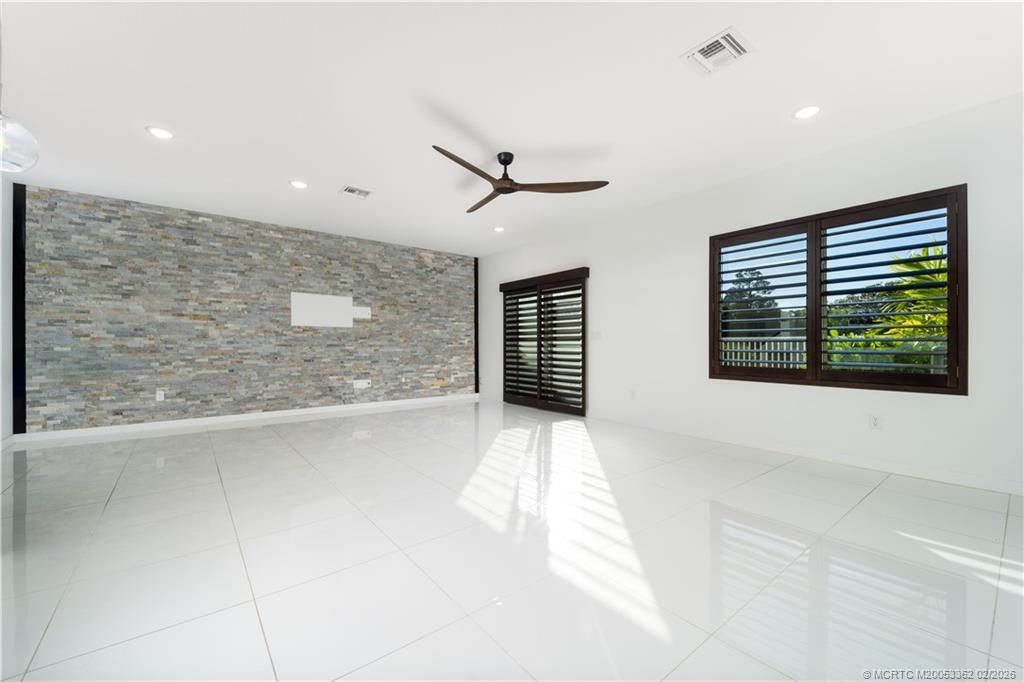 668 NE Waters Edge Lane, Port Saint Lucie, FL 34983 Photo