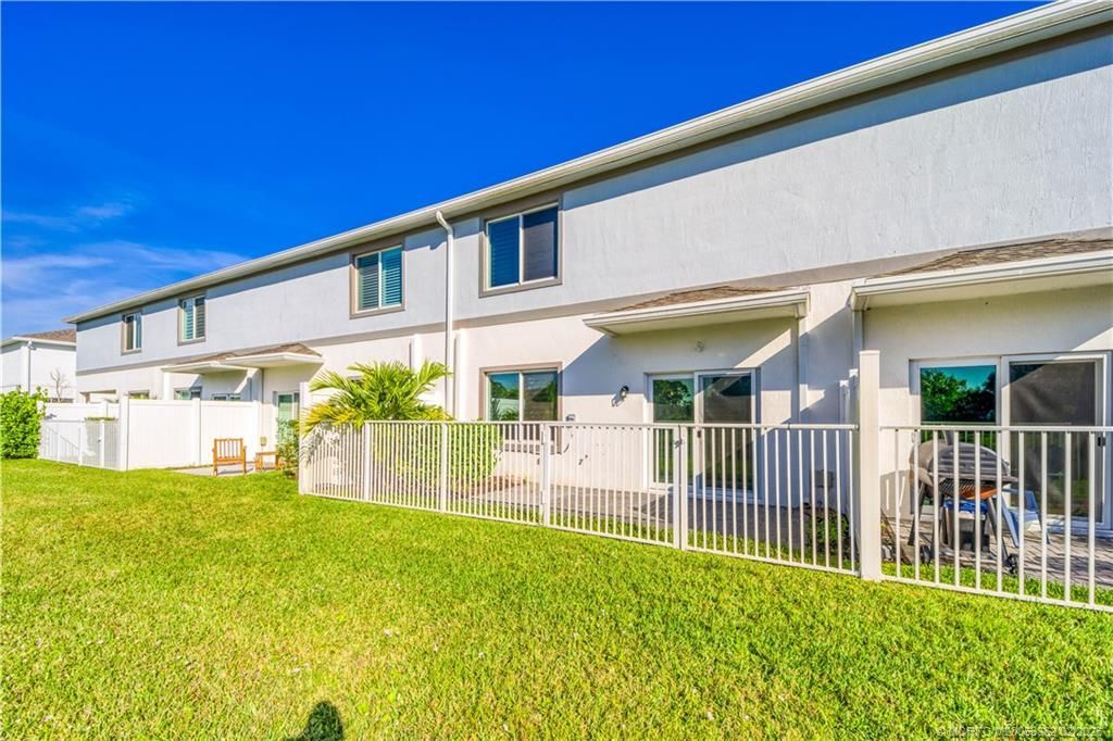 668 NE Waters Edge Lane, Port Saint Lucie, FL 34983 Photo