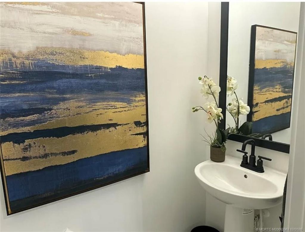 668 NE Waters Edge Lane, Port Saint Lucie, FL 34983 Photo