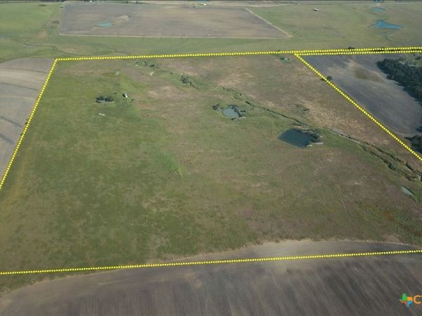 No # CR 405, Lott, TX 77019