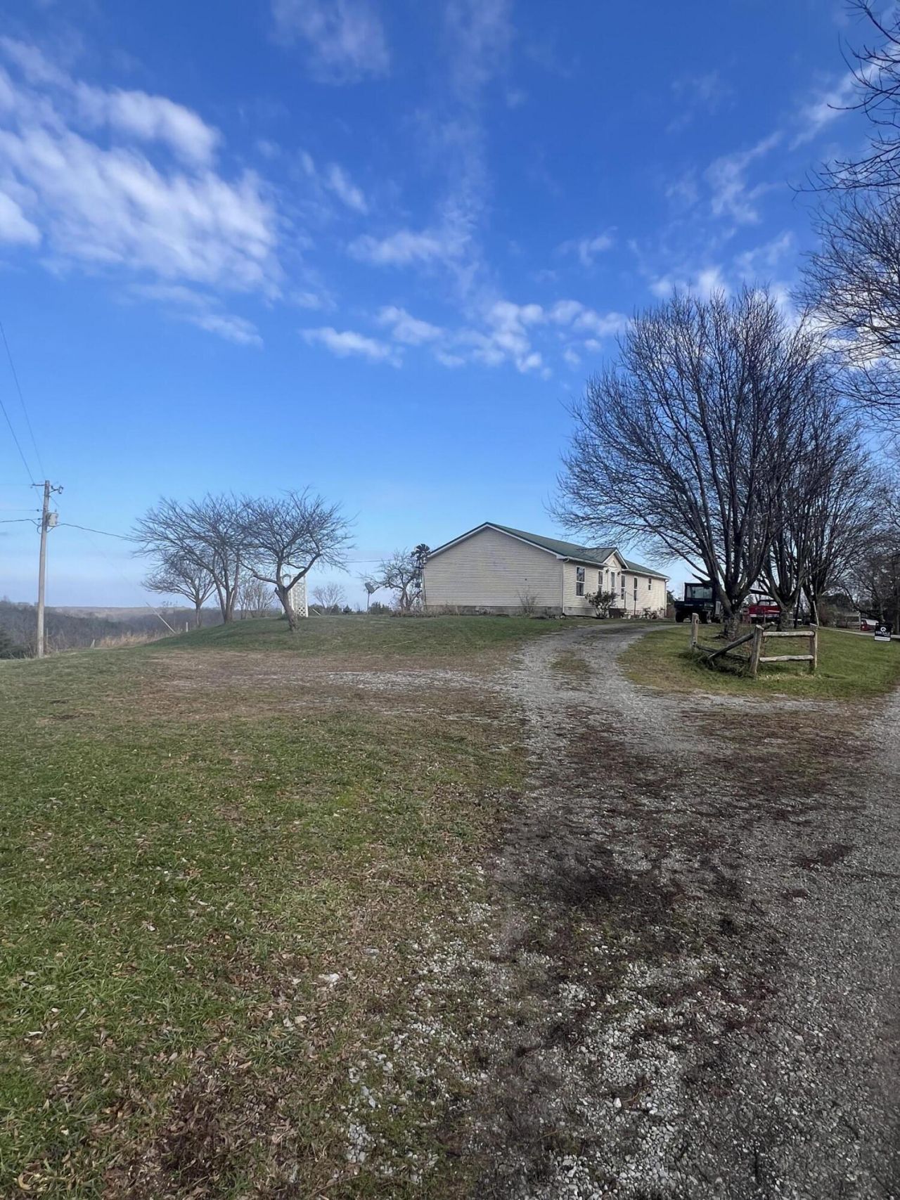 704 Cardwell Road, Harrodsburg, KY 40330 Main Photo