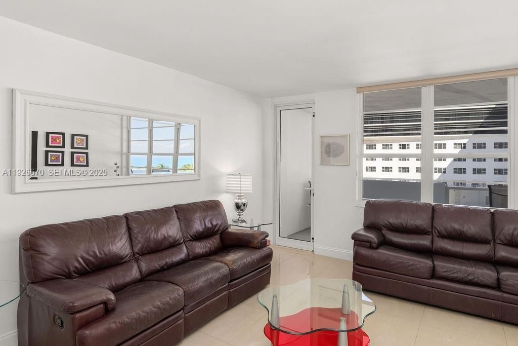 100 Lincoln Rd, Unit 702, Miami Beach, FL 33139 Photo