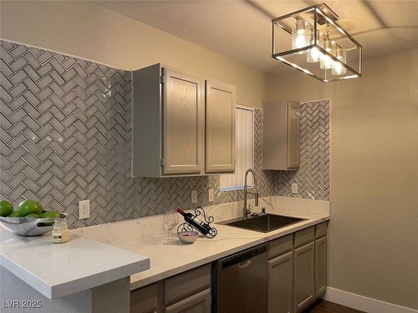 6650 W Warm Springs Road, Unit 2158, Las Vegas, NV 89118