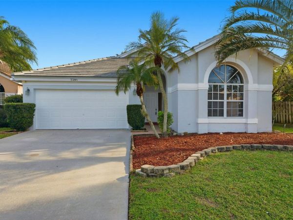 7381 ASHLEY SHORES CIRCLE, LAKE WORTH, FL 33467