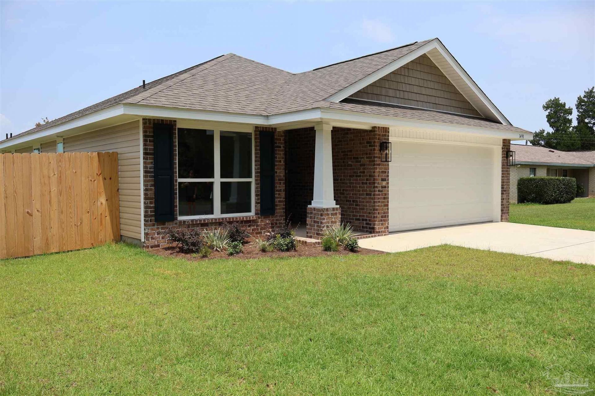 1490 Lansing Dr, Pensacola, FL 32504 Main Photo