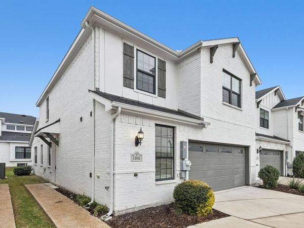 1106 Bowie Drive, Lewisville, TX 75077