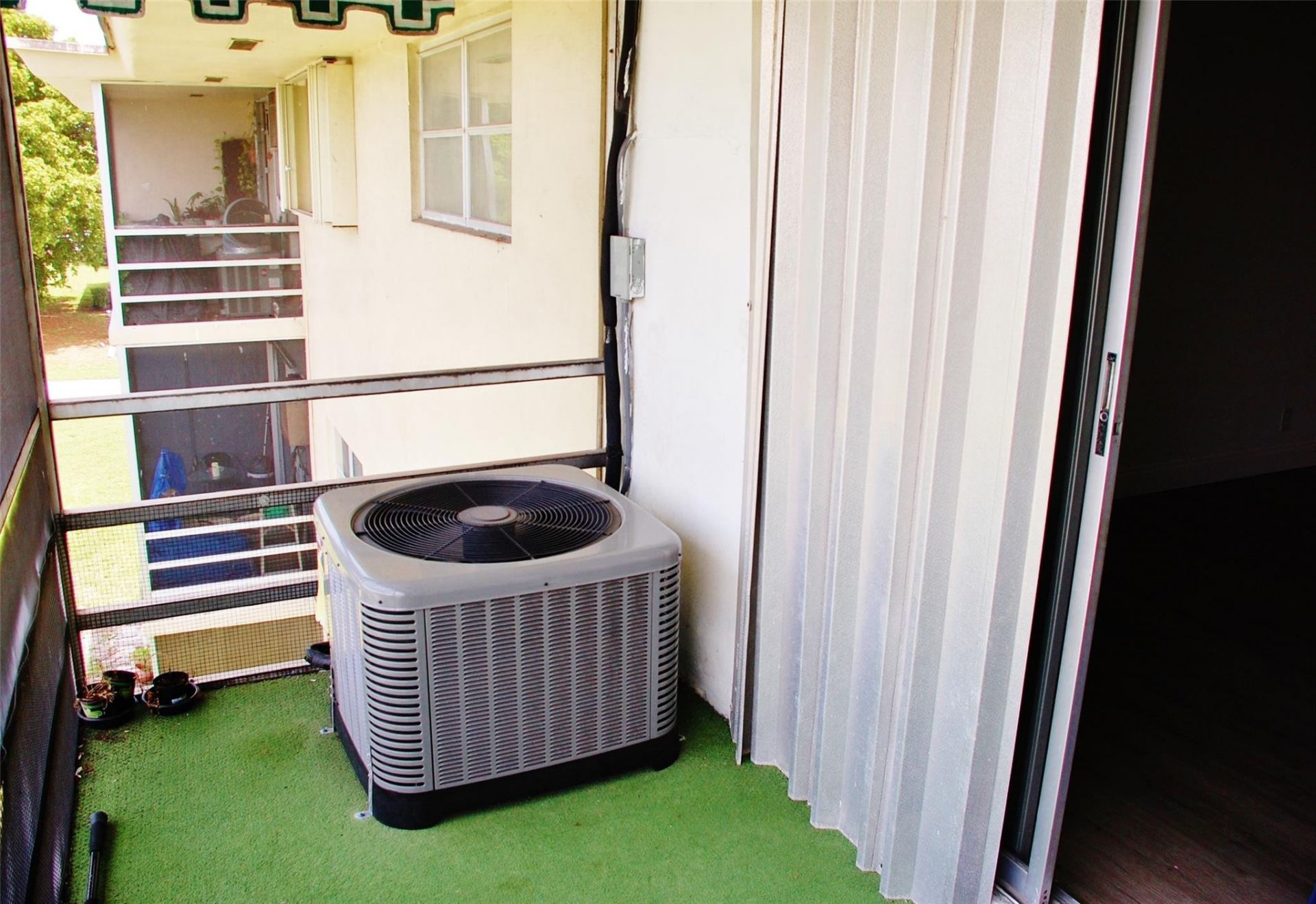 4770 NW 10th Court, Unit 312, Plantation, FL 33313 Photo