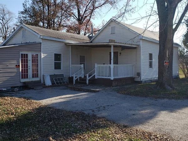 207 NW Main Street, Cuba, MO 65453