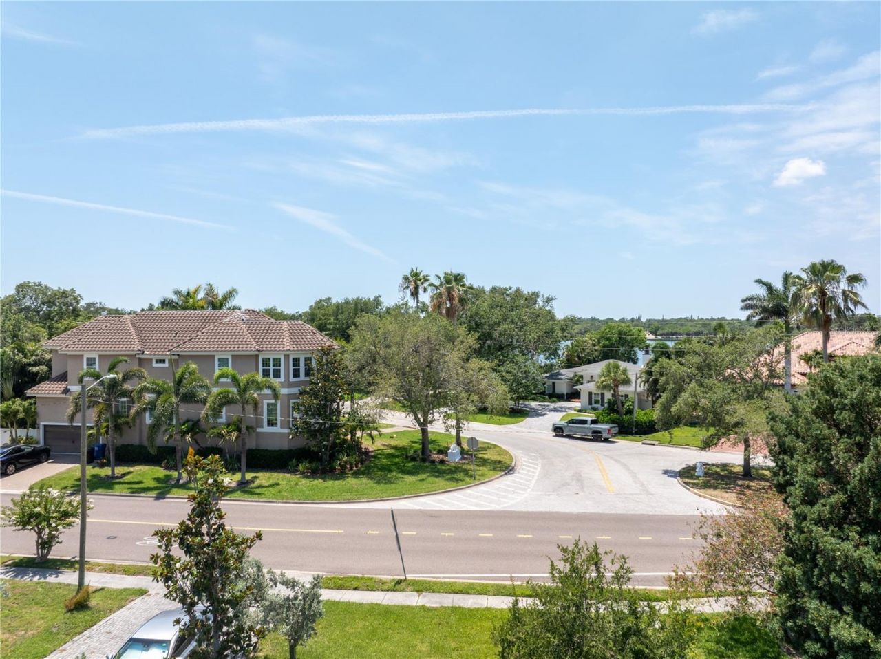 167 Almedo Way Ne, Saint Petersburg, FL 33704 Photo