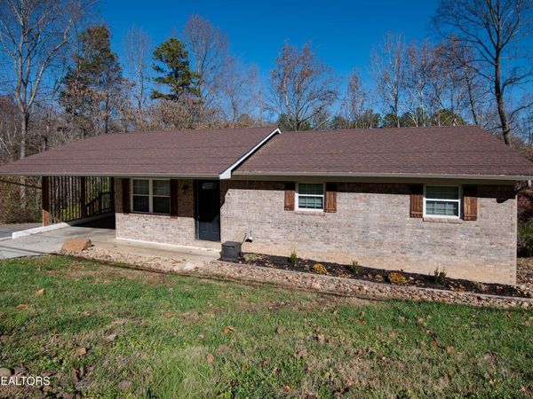 8124 Sharp Rd, Powell, TN 37849
