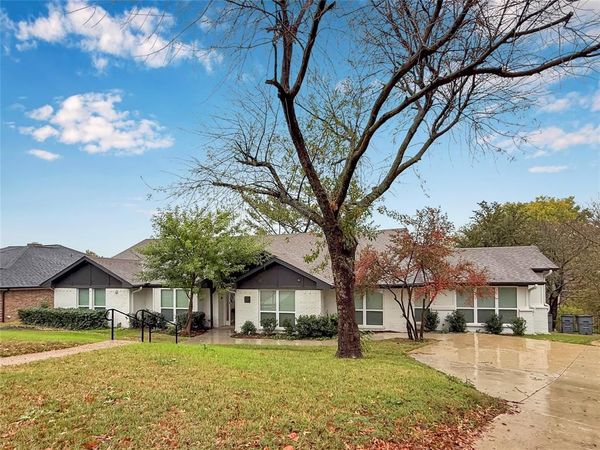 261 Oak Hill Drive, Trophy Club, TX 76262