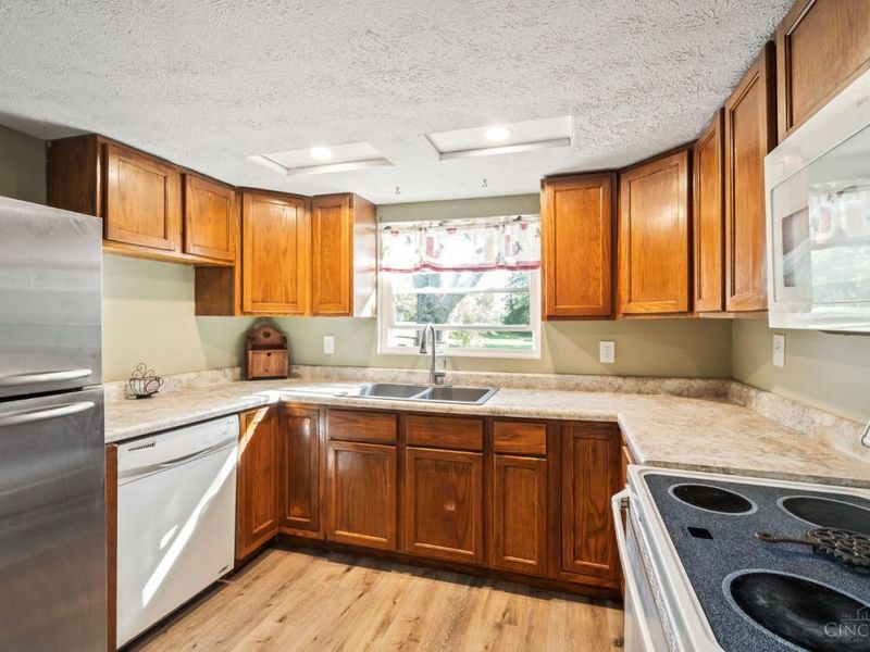 8530 Wuest Road, Colerain Township, OH 45251 Photo 13