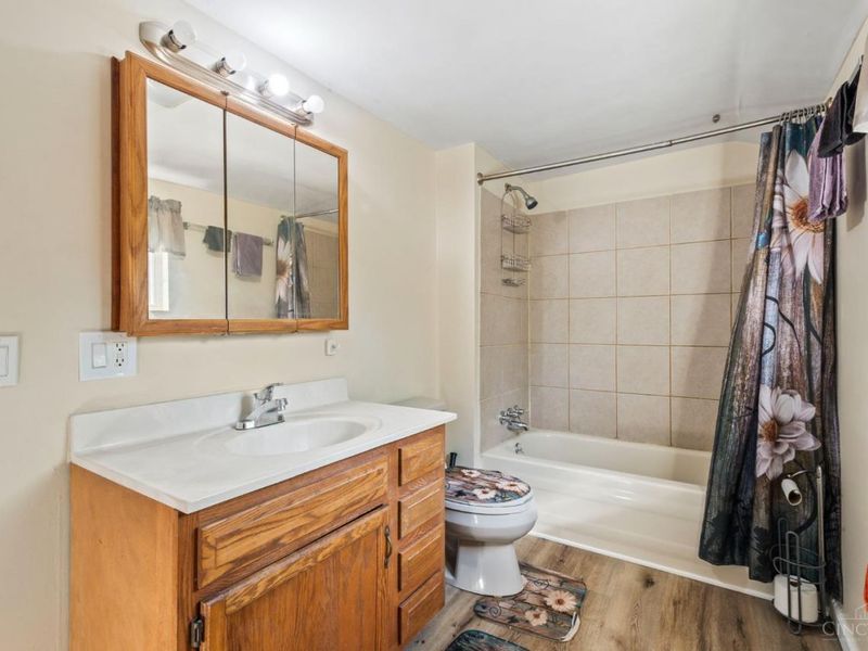 8530 Wuest Road, Colerain Township, OH 45251 Photo 14