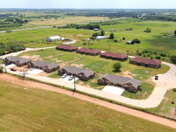 16020 US HIGHWAY 87, Adkins, TX 78101