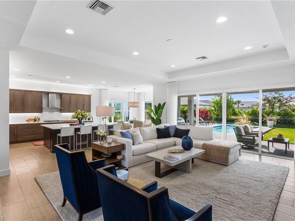 12165 Eucalyptus WAY, NAPLES, FL 34120