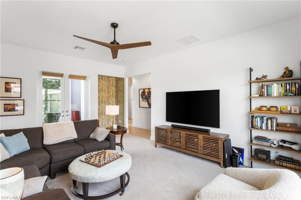 12165 Eucalyptus Way, Naples, FL 34120 Photo