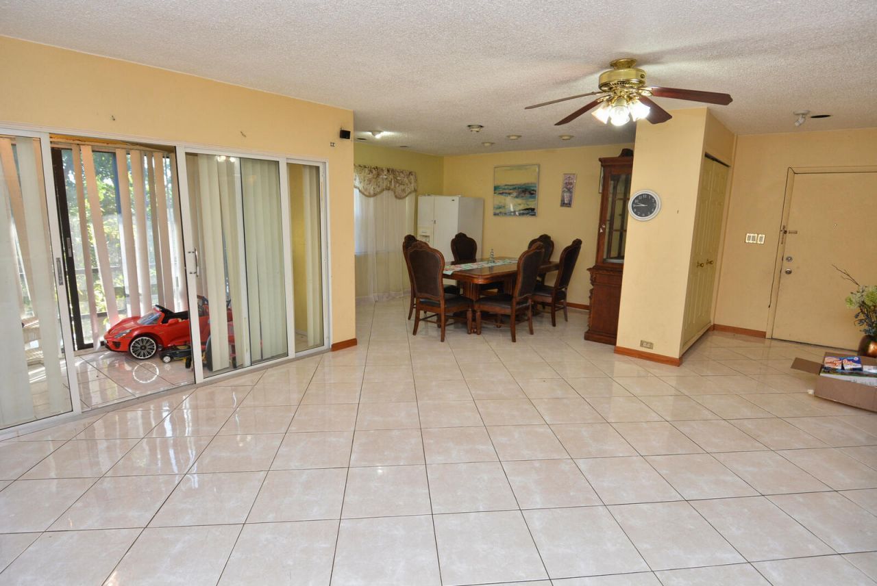 2050 Oleander Boulevard, Unit 5-306, Fort Pierce, FL 34950 Photo