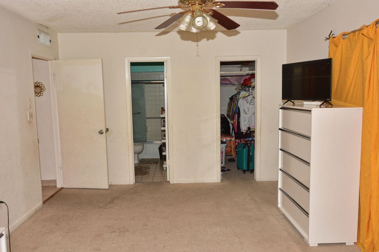 2050 Oleander Boulevard, Unit 5-306, Fort Pierce, FL 34950 Photo