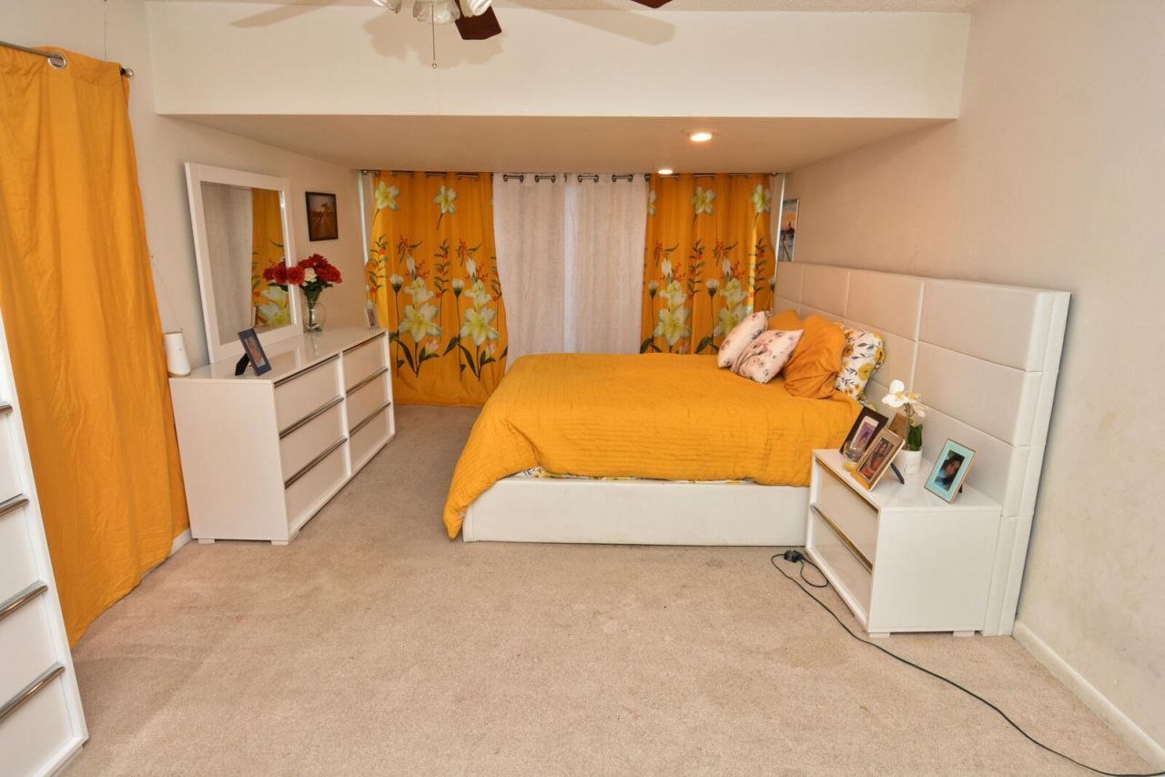 2050 Oleander Boulevard, Unit 5-306, Fort Pierce, FL 34950 Photo