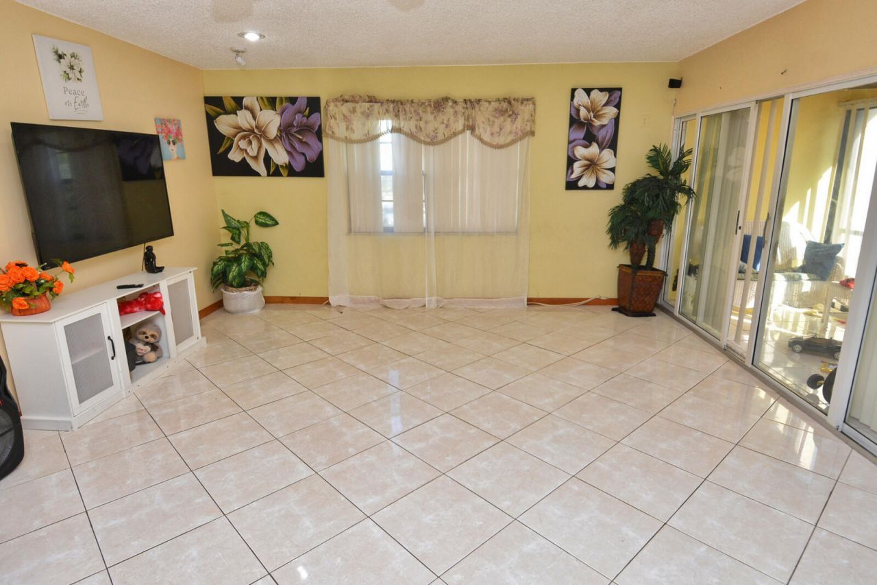 2050 Oleander Boulevard, Unit 5-306, Fort Pierce, FL 34950 Photo