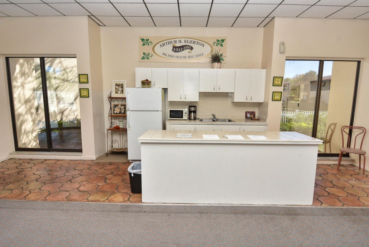 2050 Oleander Boulevard, Unit 5-306, Fort Pierce, FL 34950 Photo