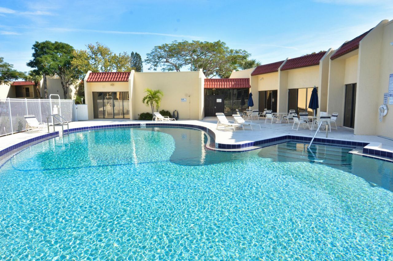 2050 Oleander Boulevard, Unit 5-306, Fort Pierce, FL 34950 Photo