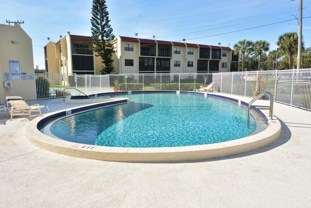 2050 Oleander Boulevard, Unit 5-306, Fort Pierce, FL 34950 Photo