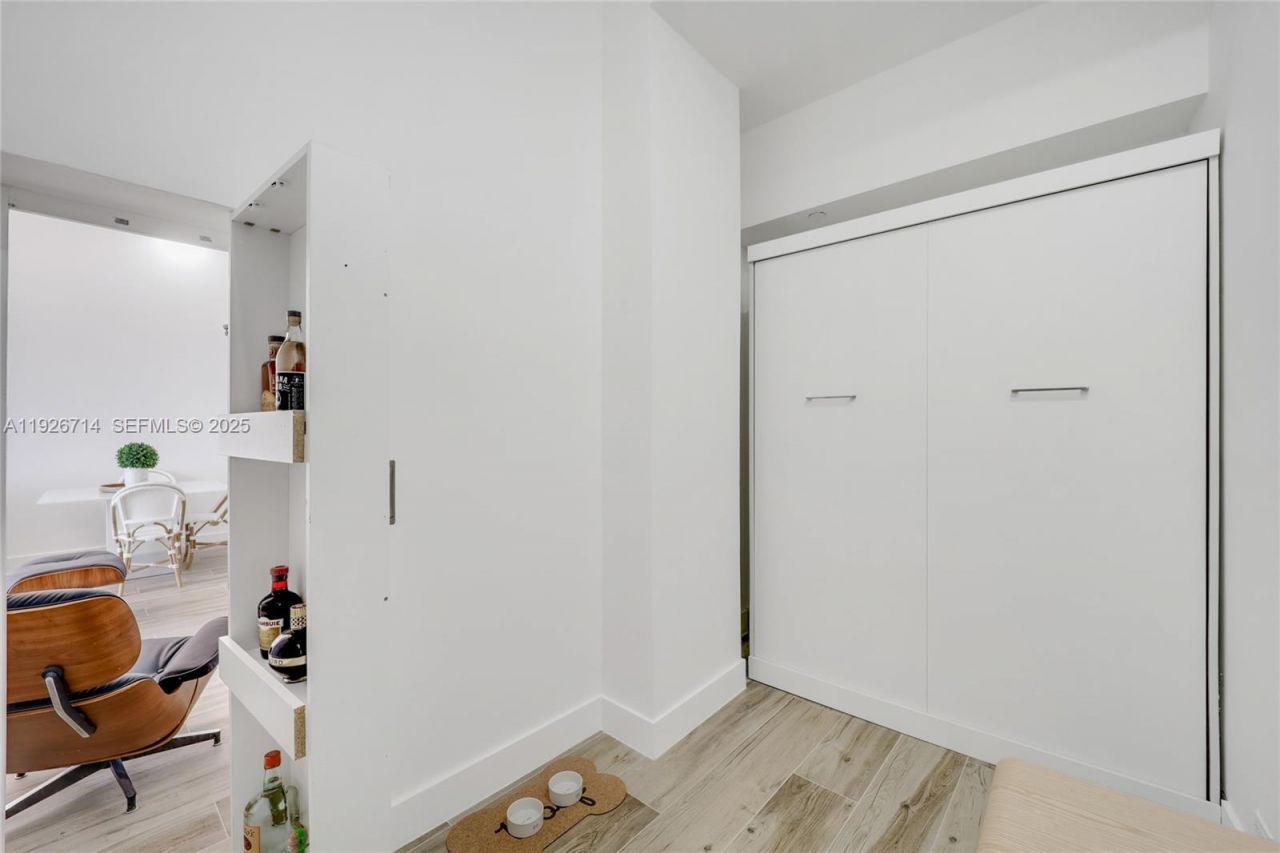 2301 Collins Ave, Unit 1625, Miami Beach, FL 33139 Photo