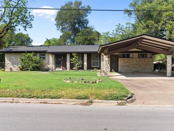 1105 E Applegate DR, Austin, TX 78753