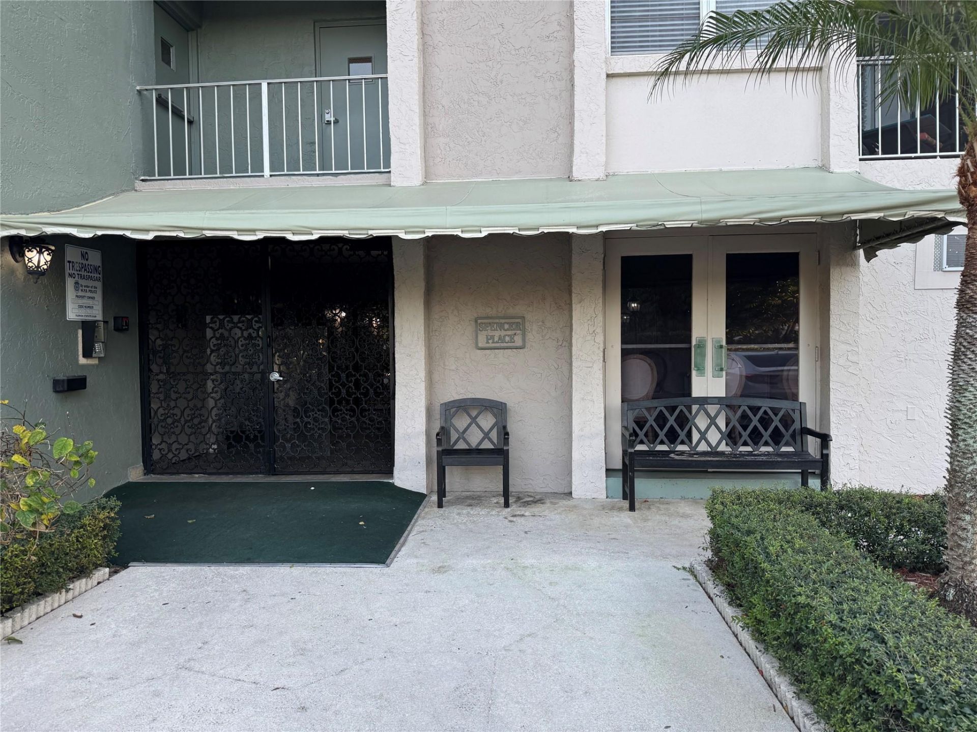 505 Spencer Dr, Unit 307, West Palm Beach, FL 33409 Photo