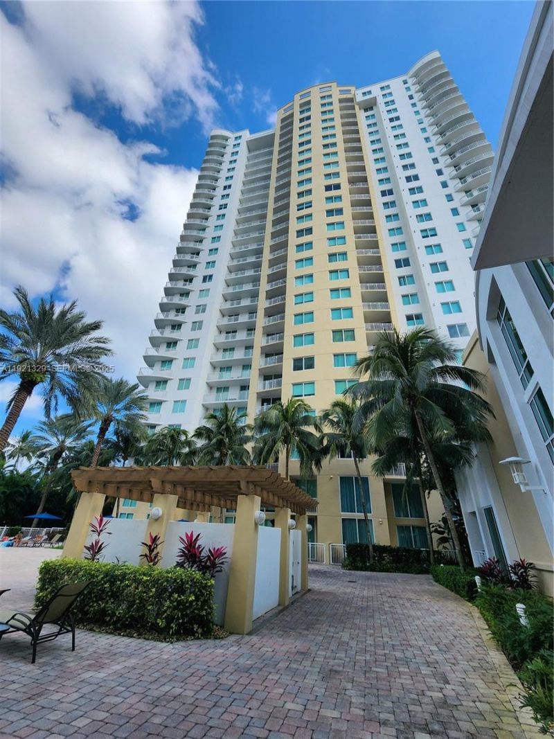 1755 E Hallandale Beach Blvd, Unit 305E, Hallandale Beach, FL 33009 Photo