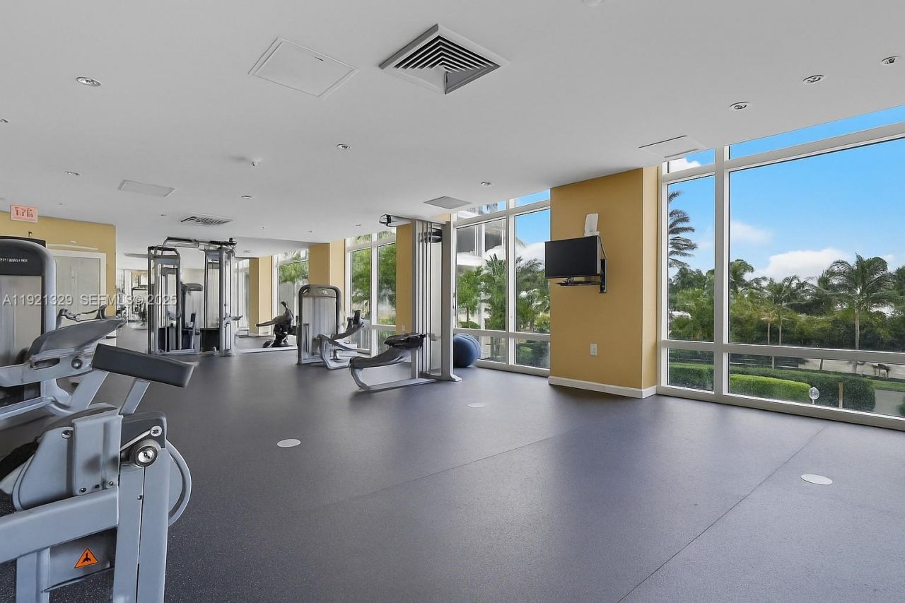 1755 E Hallandale Beach Blvd, Unit 305E, Hallandale Beach, FL 33009 Photo