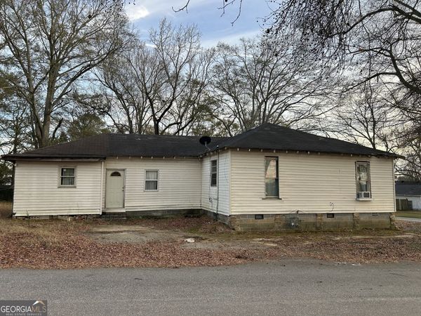 88 E Stephens Street, Winder, GA 30680