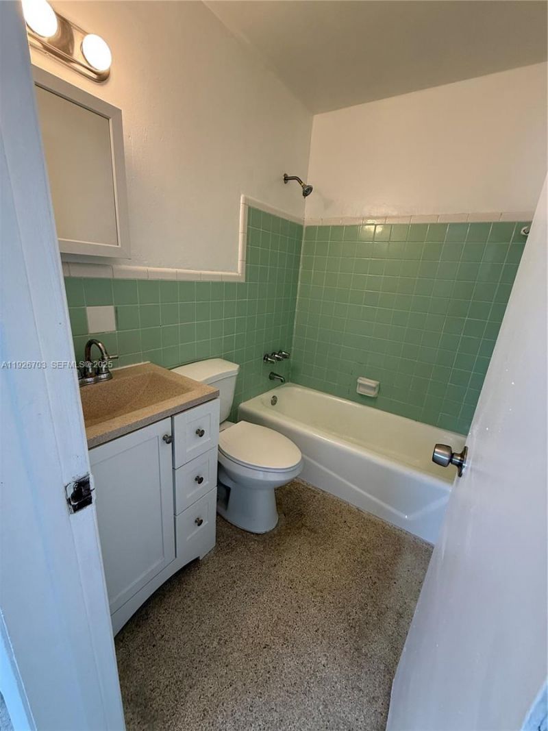 519 SW 27th Ave, Unit 209, Fort Lauderdale, FL 33312 Photo