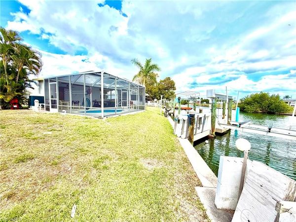 3783 Cherry LN, ST. JAMES CITY, FL 33956